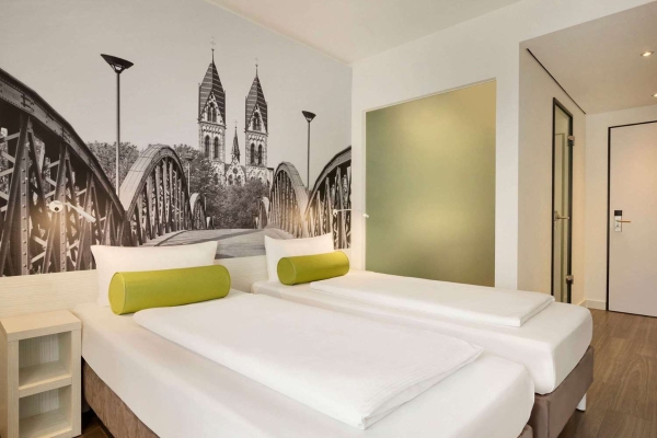 Hotel Super 8 Freiburg (Freiburg im Breisgau)